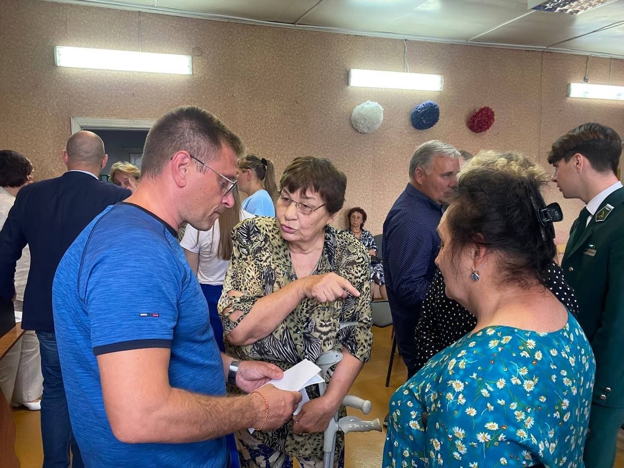 Продолжается диалог с местными жителями Продолжается диалог с местными жителями